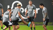 Héctor Herrera: Captan al mexicano tomando alcohol junto a Eduin Caz, de Grupo Firme