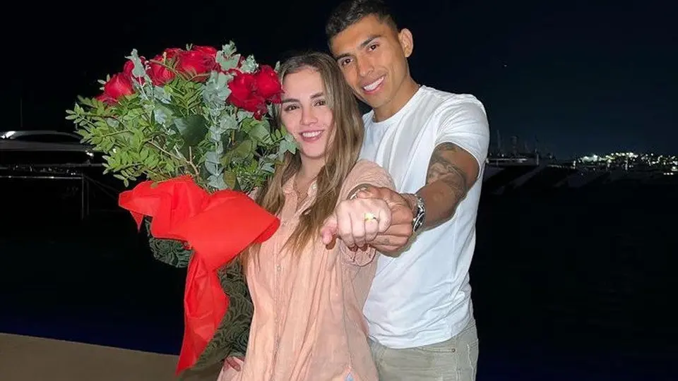 Orbelin Pineda: Anunció que se casará con Gabriela Ríos