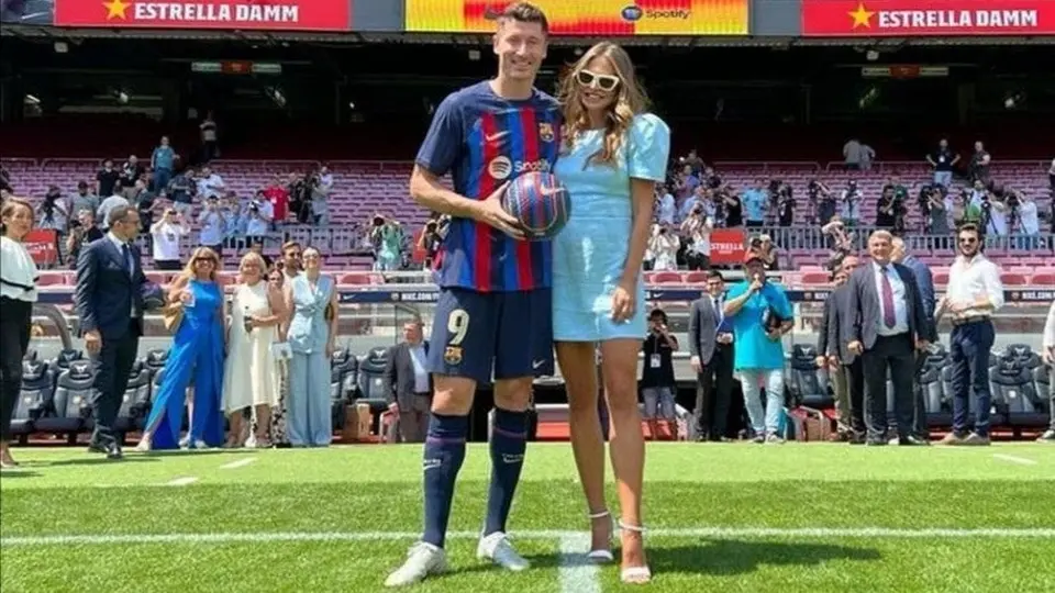 Robert Lewandowski: Su esposa festejó a lo grande el doblete ante la Real Sociedad
