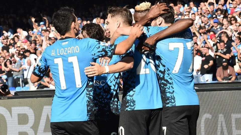 Chucky Lozano: Napoli goleó al Sassuolo y es más líder que nunca de la Serie A