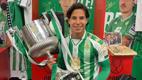 Diego Lainez: No viajará con el Betis a Inglaterra para la pretemporada