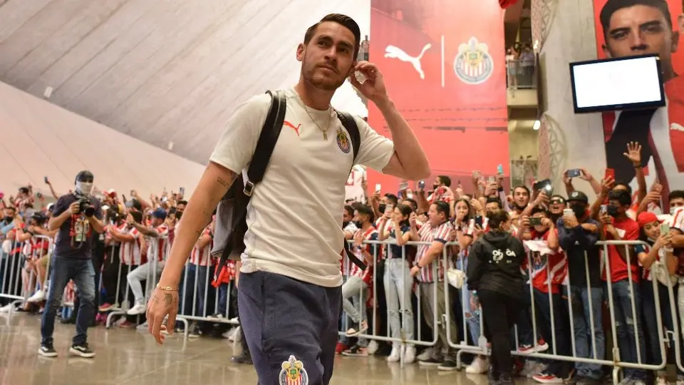 Chivas: Anuncia la salida de 'Canelo' Angulo del Rebaño Sagrado