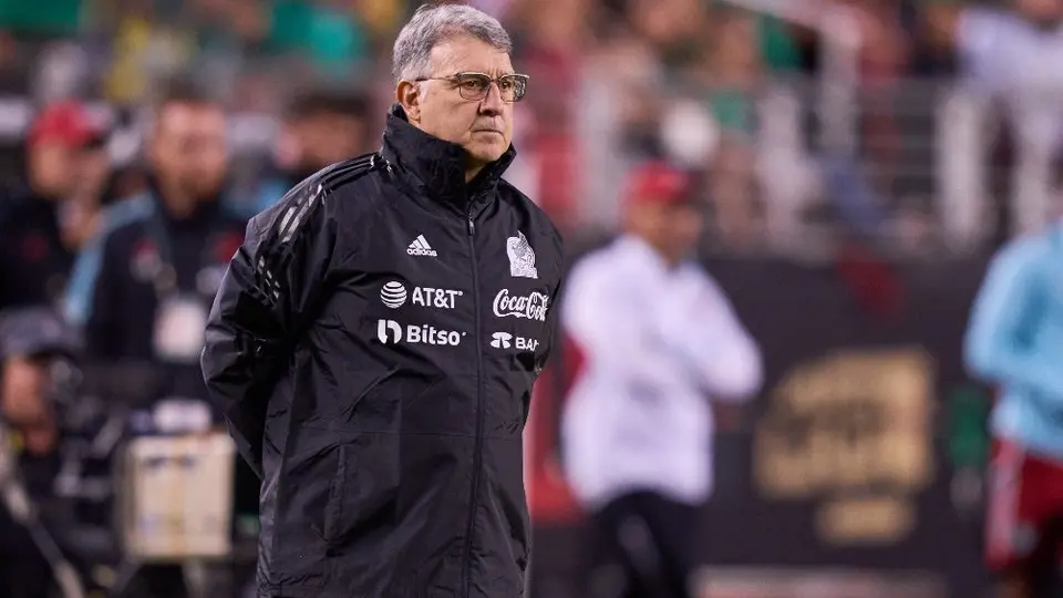Crítica RÉCORD: Tata Martino está confundido, no sabe qué hacer, analiza Beto Bernard