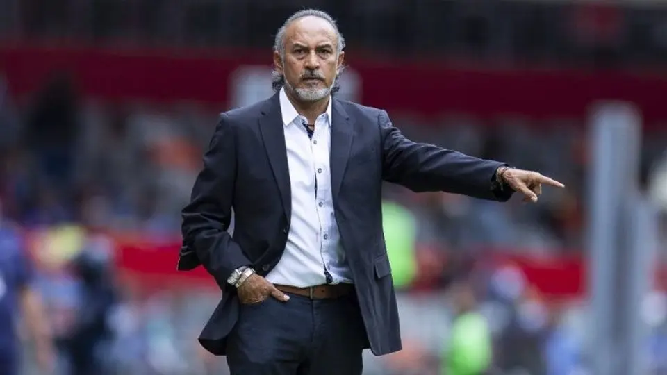 Potro Gutiérrez tras no poder utilizar extranjeros en Copa Sky: 'Podría ir ajustando cosas'