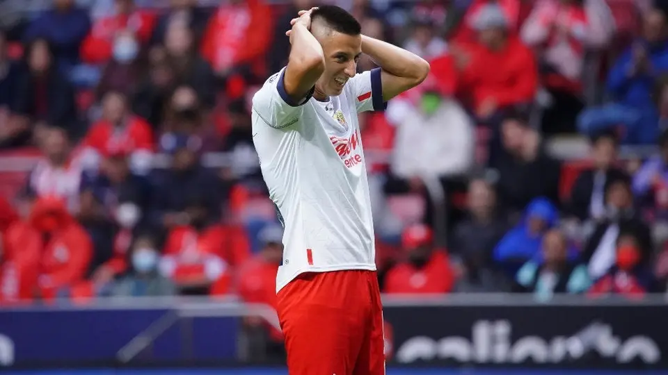 Alvarado sobre un título con Chivas: 'Voy a seguir luchando, es algo que he soñado desde que llegué'