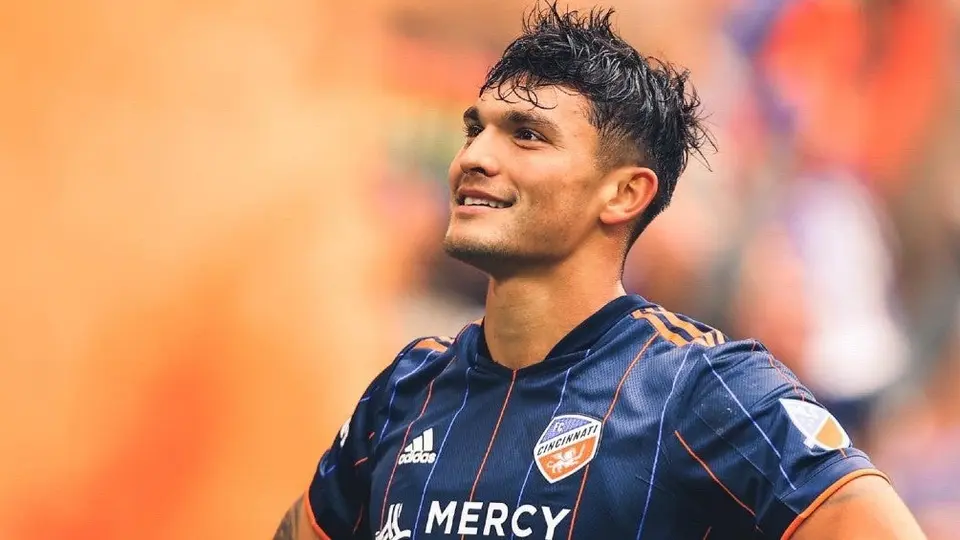 Brandon Vázquez sobre Chivas: 'Puede ser emocionante, crecí con familia chivista'