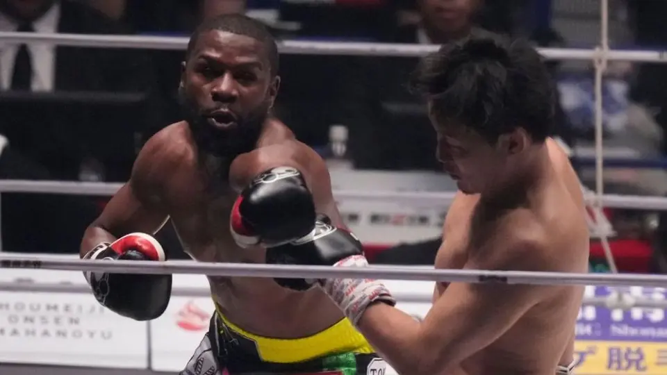 Floyd Mayweather: Derrotó sin complicaciones a Asakura en pelea de exhibición