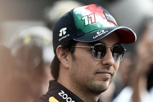 Helmut Marko sobre Checo Pérez: “No veo que pueda retar a Verstappen”