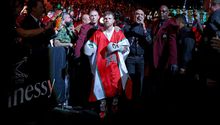 Canelo: Así fue la espectacular salida del mexicano junto a Alejandro Fernández