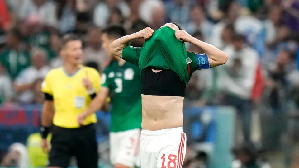 México vs Argentina: Andrés Guardado salió lesionado del partido