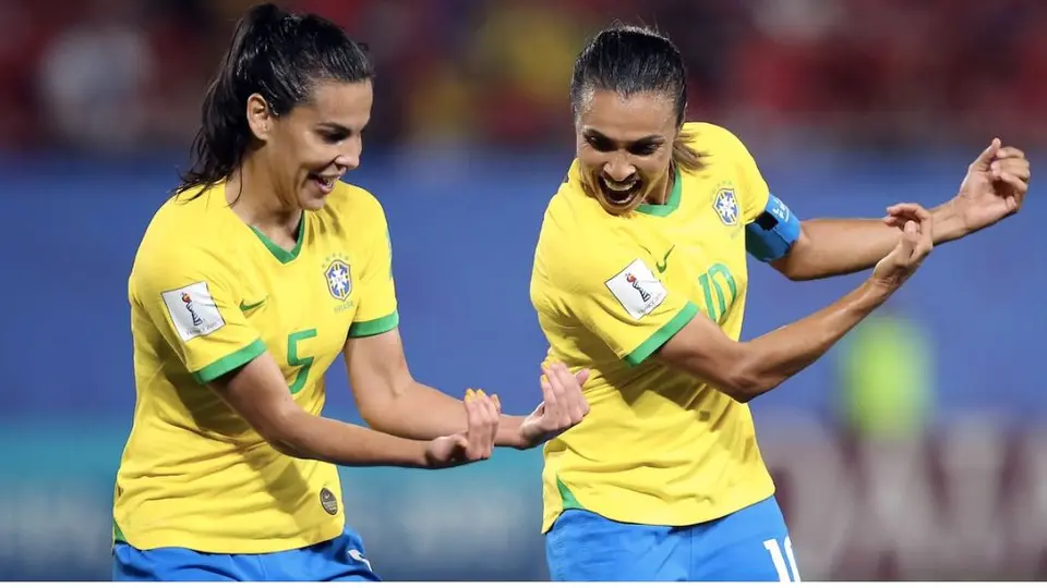 Cristiano: Marta, primera jugadora en marcar en cinco Mundiales; CR7 lo replica en rama varonil
