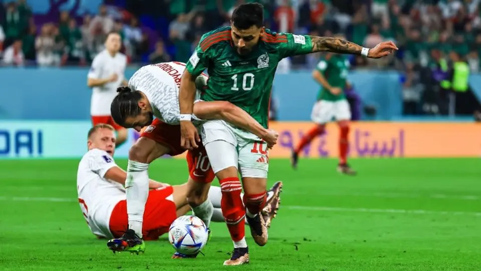 Memo Ochoa atajó penalti y rescató empate vs Polonia para el Tricolor, que sigue en la pelea del boleto