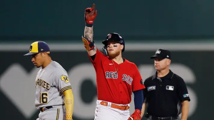Alex Verdugo: Mexicano impulsó su carrera 52 del año en victoria de Boston ante Milwaukee