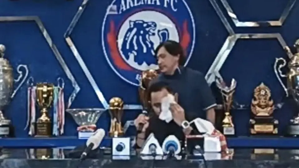 Presidente del Arema de Indonesia pide disculpas por la fatídica estampida del fin de semana