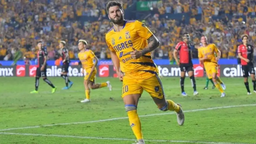 Video: André-Pierre Gignac jugó broma a jugadoras de Tigres Femenil