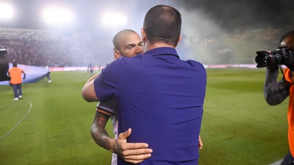 Dani Alves: Se reencontró con André Jardine tras ganar el Oro en Tokio 2020