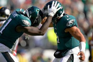 NFL: Eagles venció a Steleers para mantener su invicto en la temporada