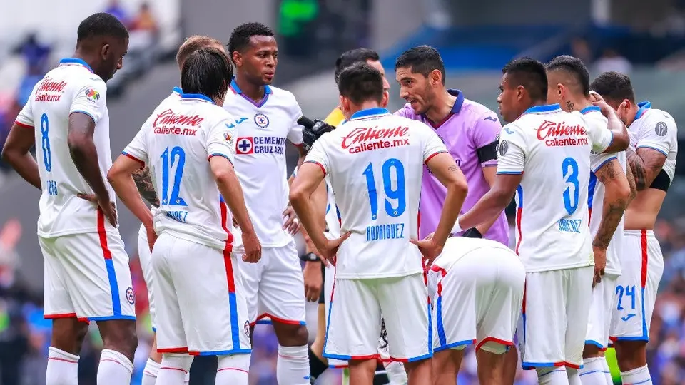 Cruz Azul: Alineación vs Bravos sufrirá cambios por bajas y seleccionados