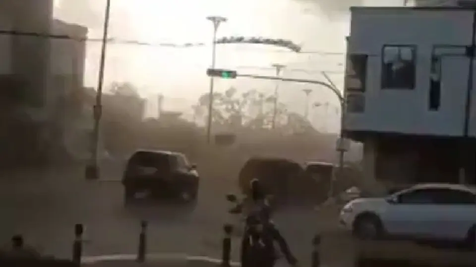Sinaloa: La fuerza de un tornado azotó la zona de Guamúchil; se reportan daños materiales