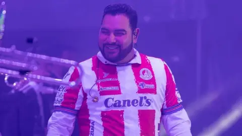 Atlético San Luis: Regaló jerseys a la Banda MS por su show en la Feria Nacional Potosina