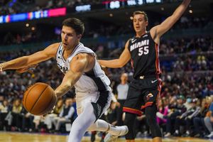 NBA: Miami Heat venció a San Antonio Spurs en su retorno a México
