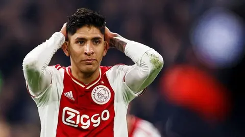 Ajax: Con Edson Álvarez como titular, dejaron ir la victoria VS Emmen y la cima de la Eredivisie