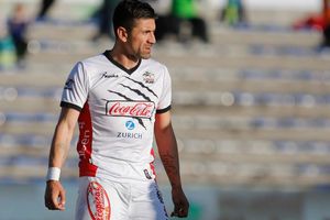 Héctor Mancilla visitó al Toluca, posó junto a Nacho Ambriz y se reencontró con Sinha