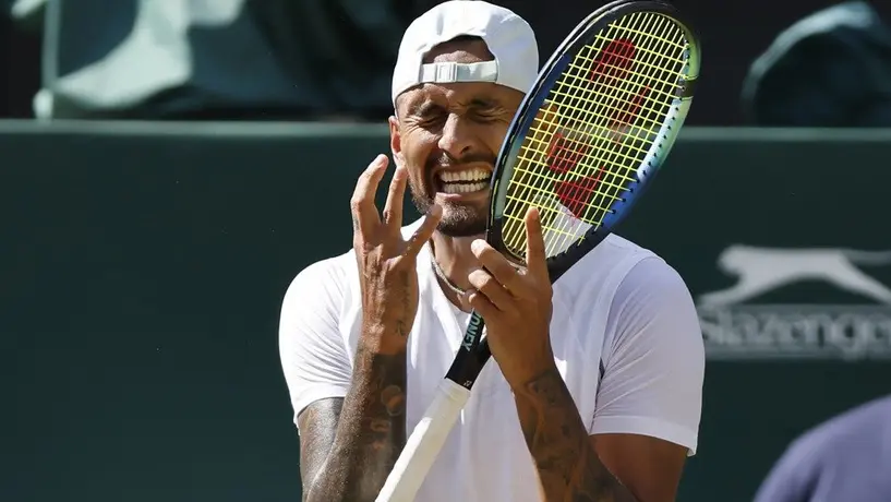 Kyrgios denuncia distracción por una mujer en Wimbledon: "Parece que se tomó 700 tragos"