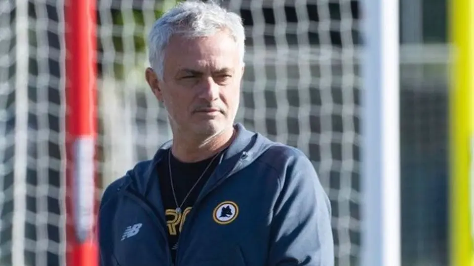 José Mourinho se tatuó las tres copas de Europa que ha conquistado en su carrera