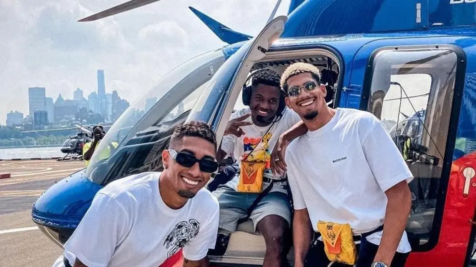 Barcelona: Ansu Fati, Raphinha y Ronald Araujo viajaron en helicóptero en Nueva York