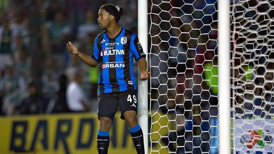 Ronaldinho: Excompañero en Gallos reveló indisciplinas del astro brasileño en México