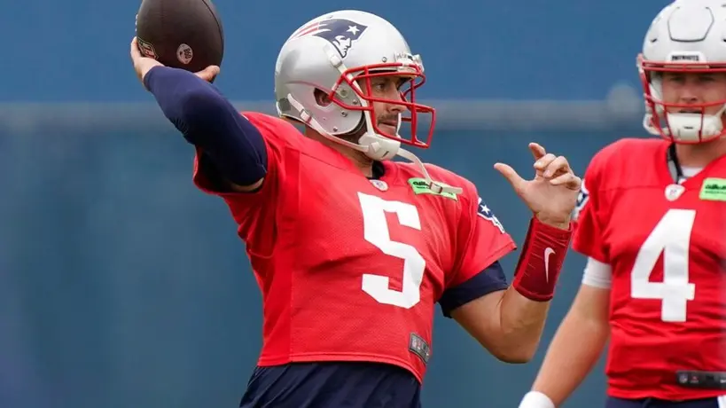 Patriots: Brian Hoyer será el quarterback titular ante Green Bay tras lesión de Mac Jones