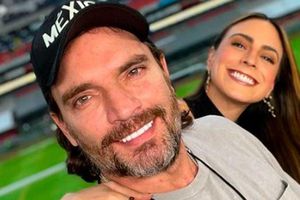 Valeria Marín y Julián Gil se comprometieron en Qatar