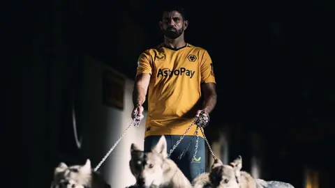 Diego Costa, 'muerto de miedo' tras posar con lobos para presentación con Wolverhampton