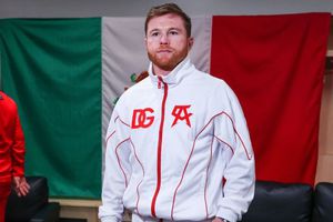 Canelo Álvarez: Fue operado por una lesión en la muñeca izquierda
