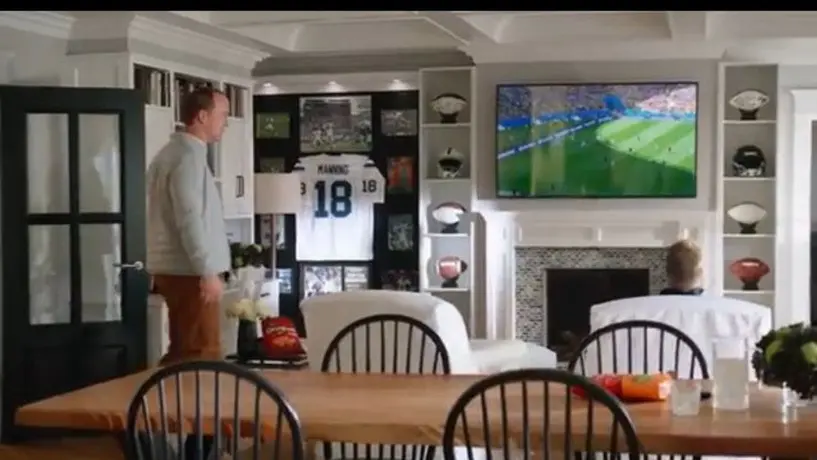 Chicharito Hernández apareció en comercial protagonizado por Peyton Manning y David Beckham
