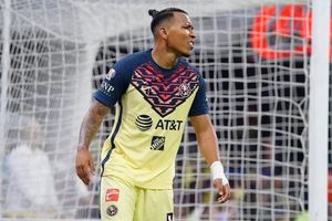 América: Roger Martínez respondió a aficionado que lo calificó como "peor fichaje"