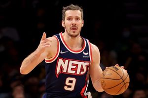 NBA: Bulls firmaron por un año a Goran Dragic
