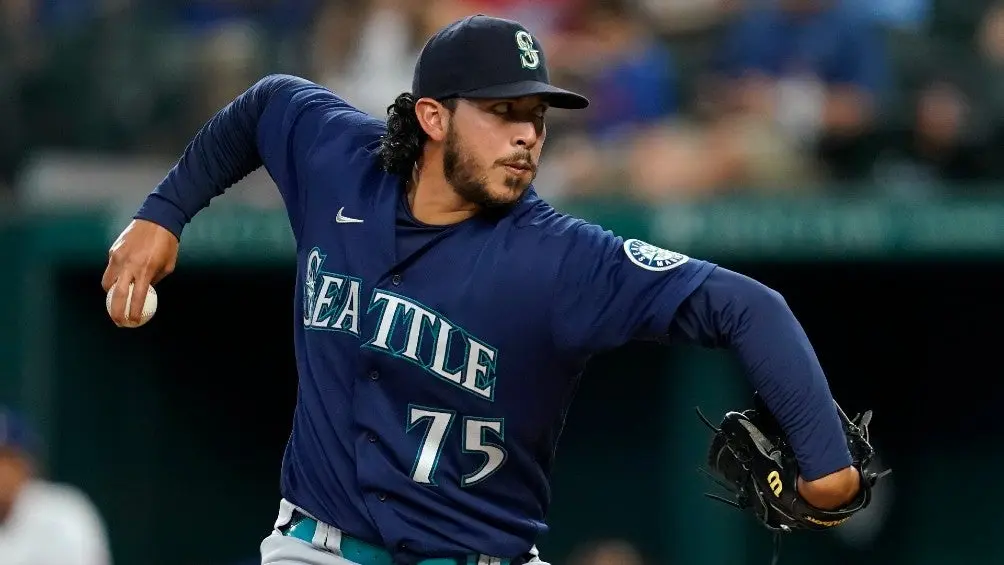 Andrés Muñoz lanzando con los Mariners | AP
