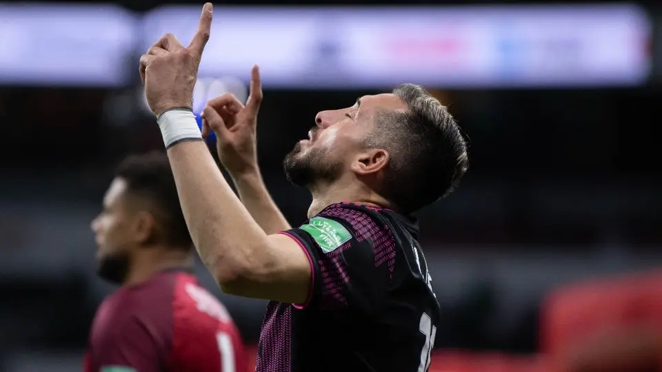 Vela defendió a HH tras señalamientos de Martino como 'desperdicio' por estar en la MLS