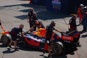 Checo Pérez: Red Bull Racing cambiará de dueños