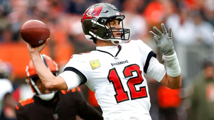 Tom Brady, cabizbajo por la actual temporada: ‘A veces pienso que soy el peor mariscal’