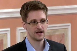 Rusia: Vladimir Putin otorgó la ciudadanía rusa a Edward Snowden