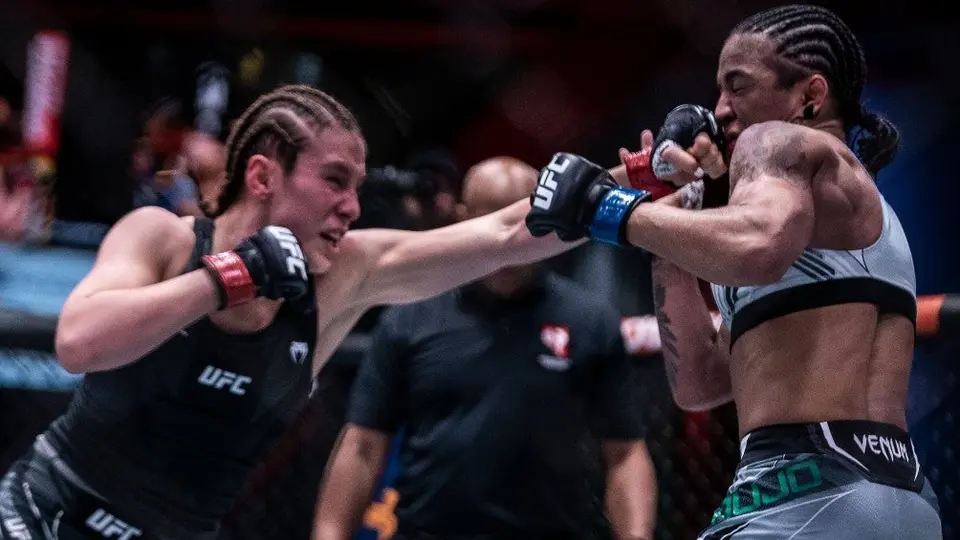 UFC: Alexa Grasso sacó la victoria por decisión unánime contra Viviane Araújo