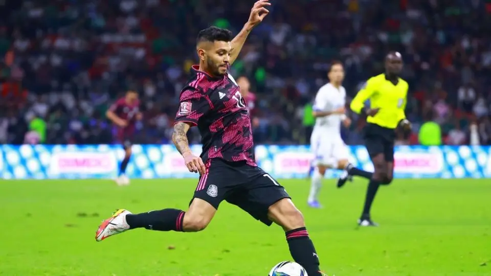 Tata Martino sobre Tecatito: 'Está pensando que tiene alguna opción de ir a Qatar'