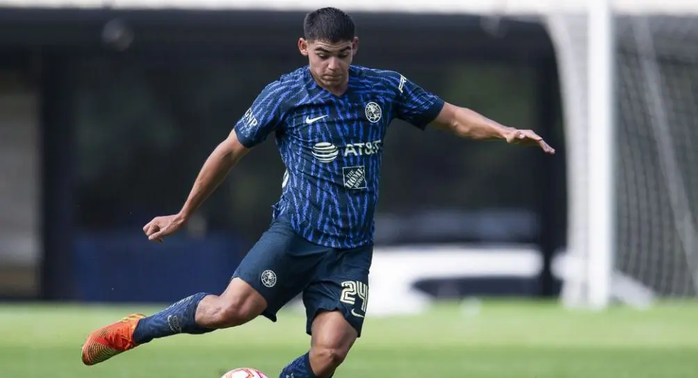 Dagoberto Espinoza durante un partido de la Sub 20 de América | MEXSPORT
