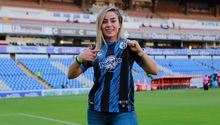 Karla Padilla, exjugadora de Gallos, explotó en contra de fan que besó a Michael Rangel