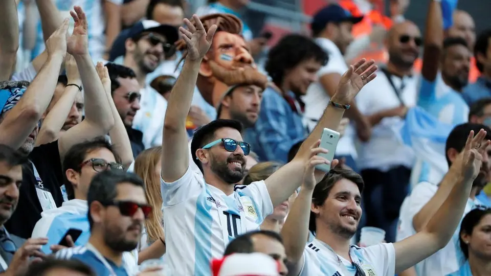 Qatar 2022: Prohibirán acceso a estadios a 6 mil fanáticos de Argentina
