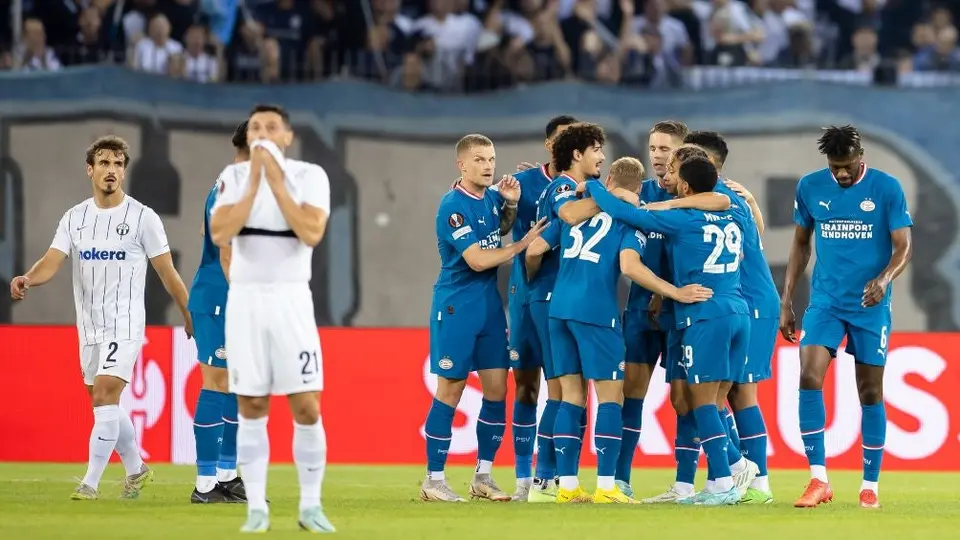PSV: Erick Gutiérrez fue banca en goleada ante Zürich en Europa League