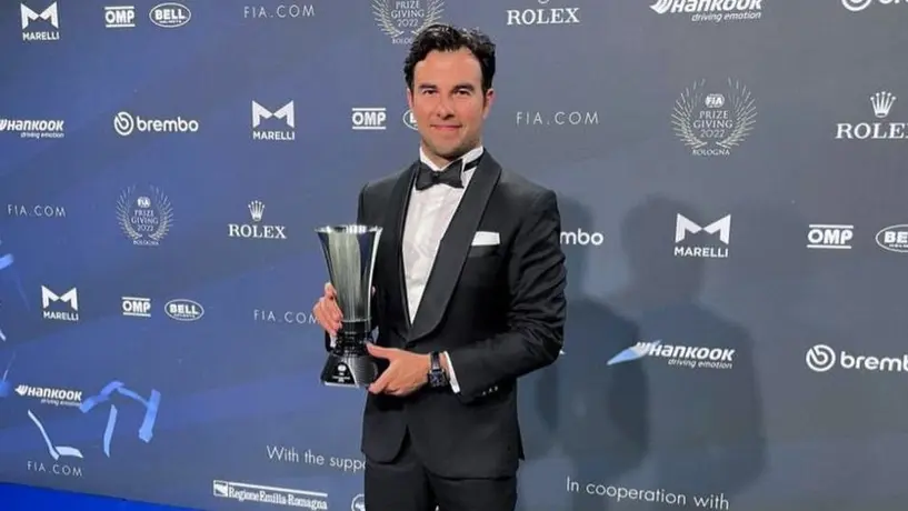 F1: Checo Pérez, primer mexicano que recibe galardón de la FIA
